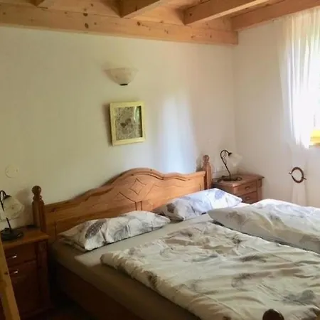 In Ruhiger Lage, Mit Balkon, Terrasse Und Eigenem Gartenteil *