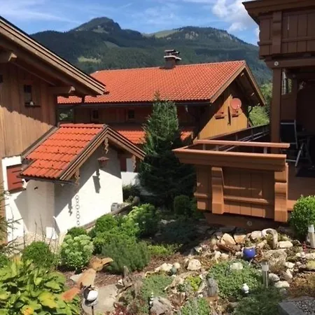 In Ruhiger Lage, Mit Balkon, Terrasse Und Eigenem Gartenteil * Aschau im Chiemgau
